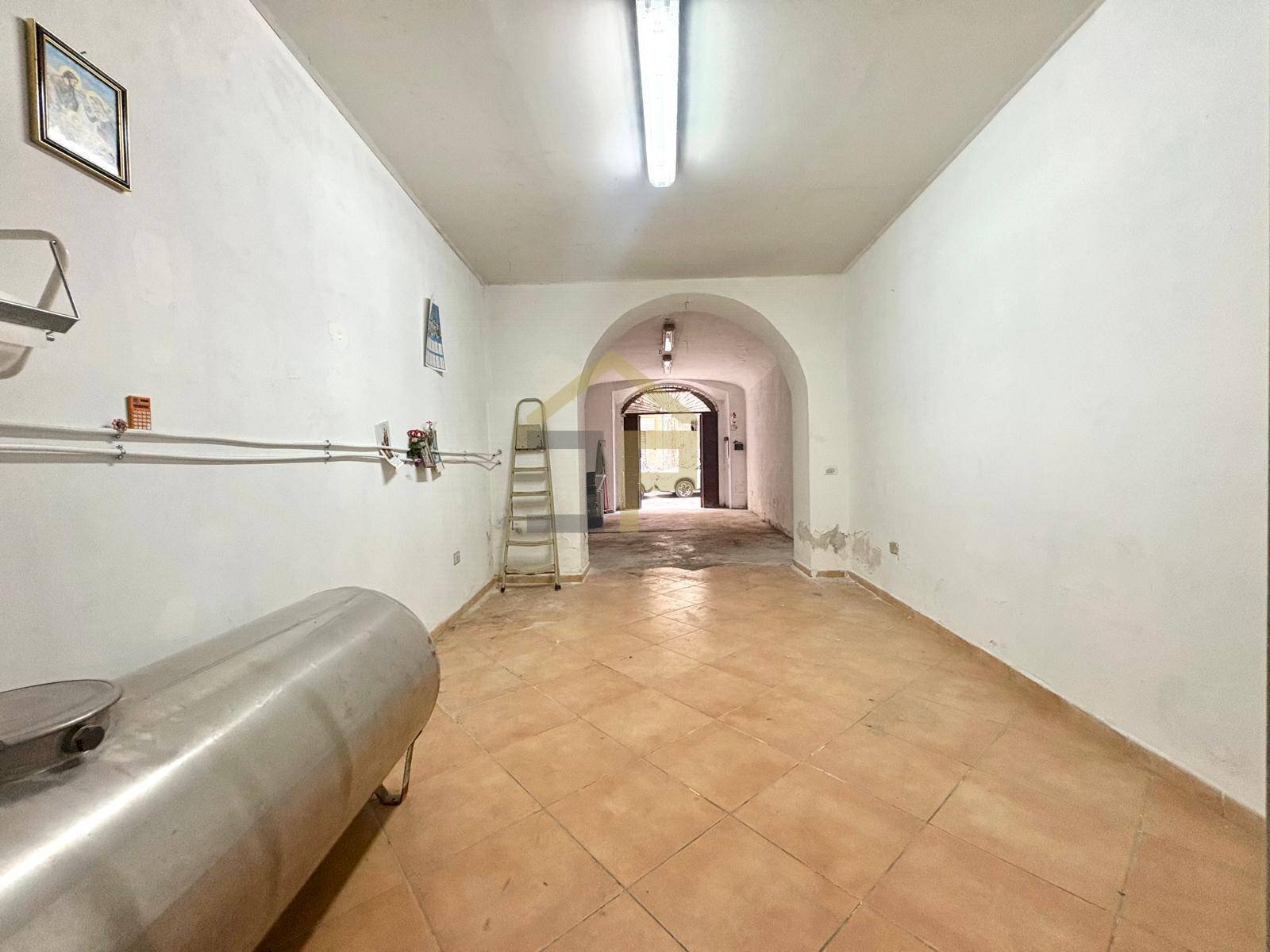 Foto 2 - Magazzino via del Bosco
 
37, Palermo - foto 2