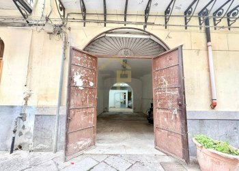 Foto 1 - Magazzino via del Bosco
 
37, Palermo - foto 1