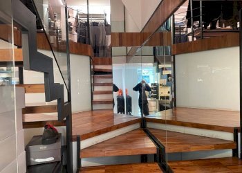 Interno palazzo - Negozio corso Giulio Cesare, 178, Torino (zona Regio Parco) - foto 13