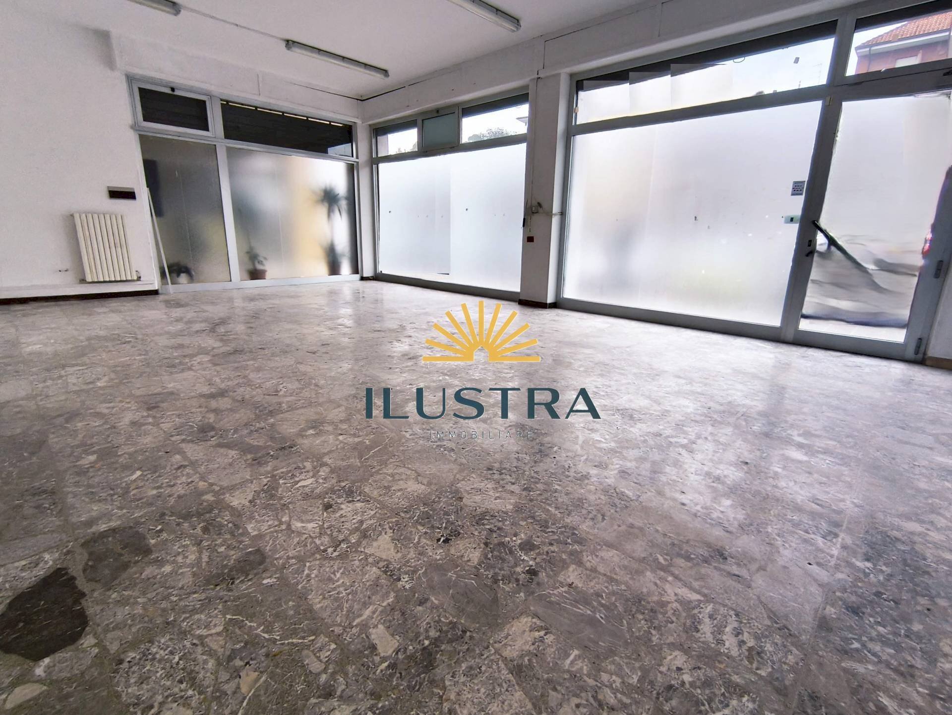 Foto 1 - Locale Commerciale viale de gasperi
 
39, Monteprandone - foto 1