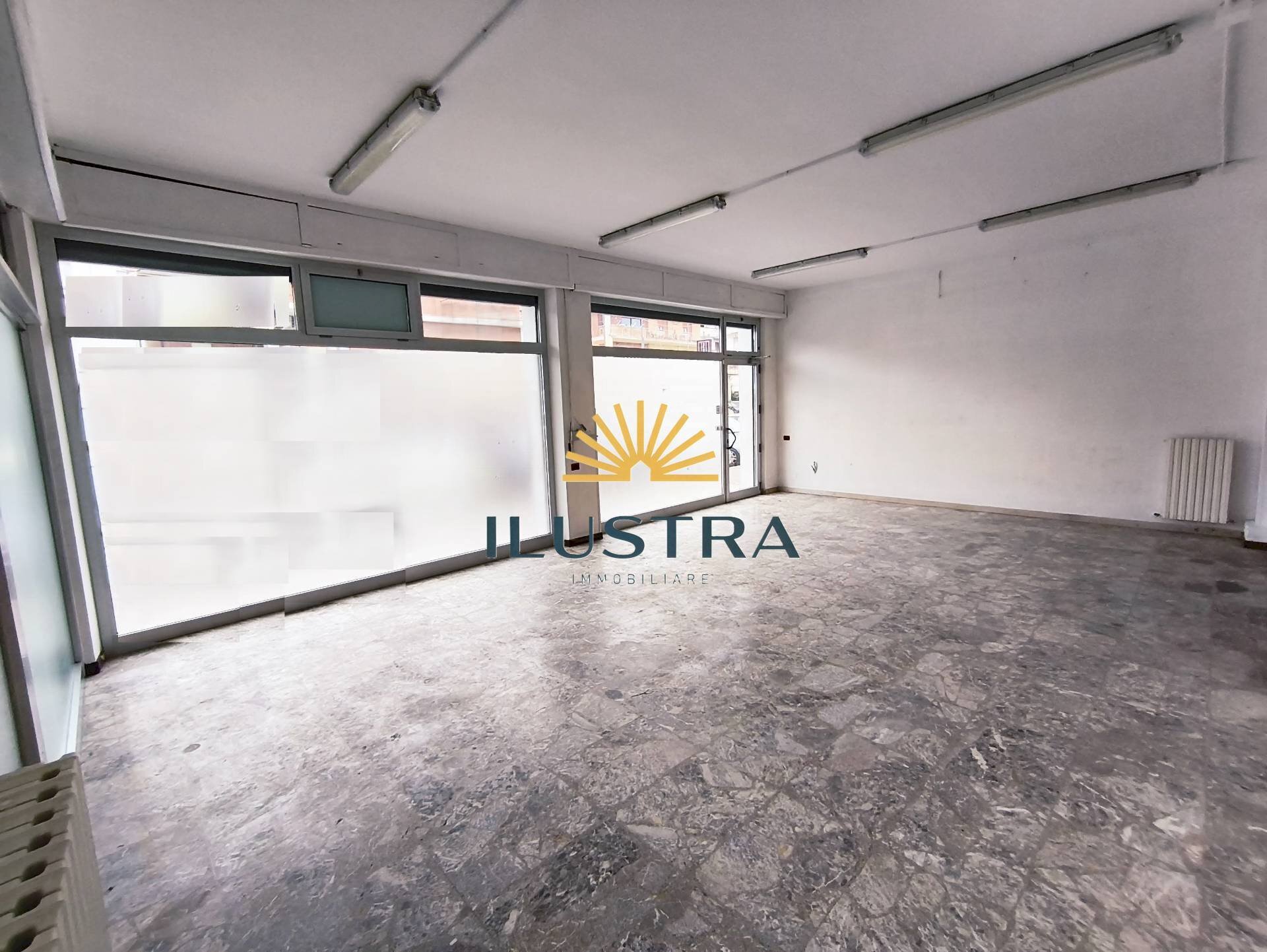 Foto 2 - Locale Commerciale viale de gasperi
39, Monteprandone - foto 2