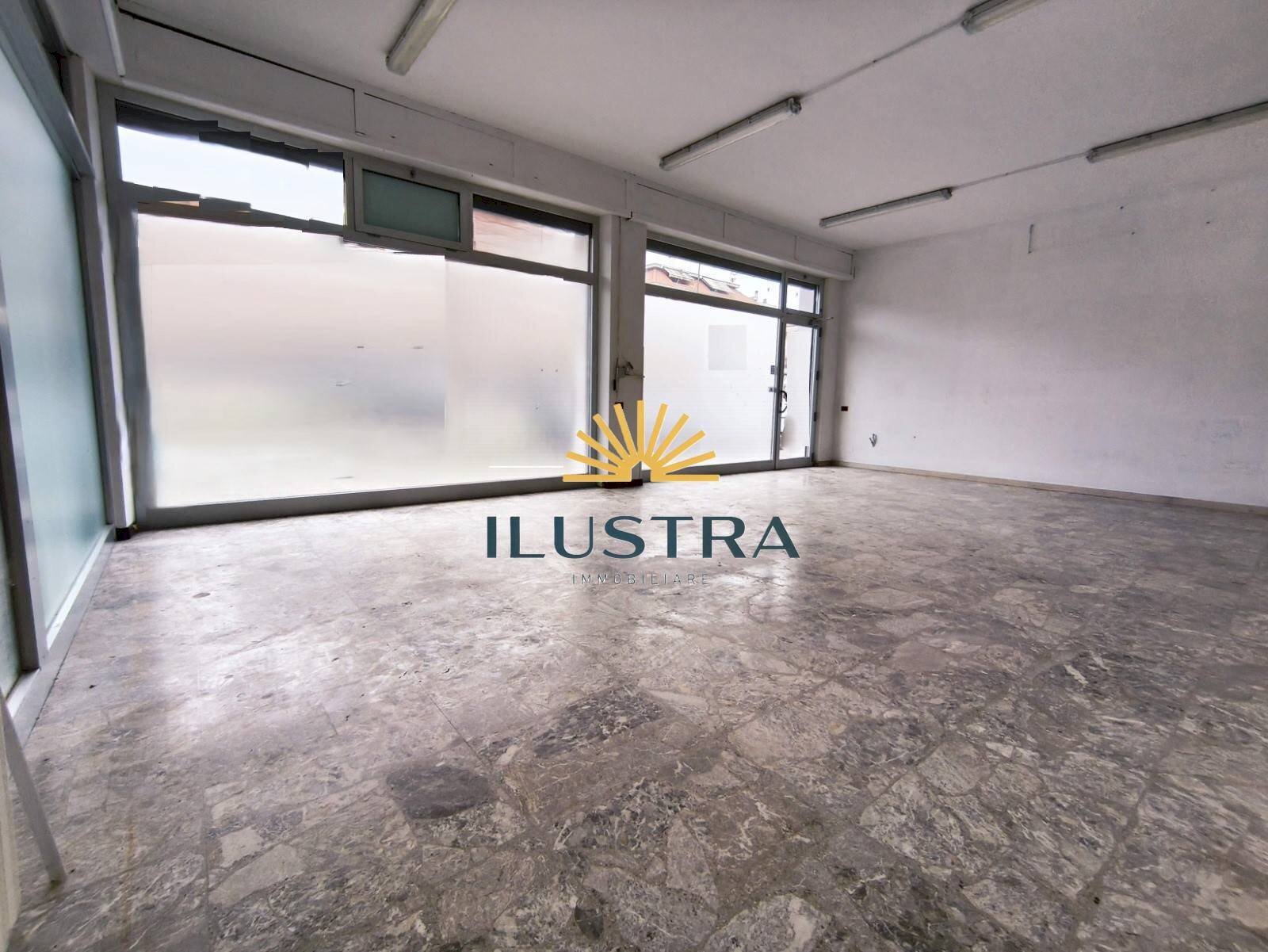 Foto 3 - Locale Commerciale viale de gasperi
39, Monteprandone - foto 3