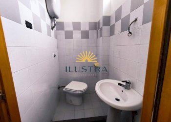 Foto 18 - Locale Commerciale viale de gasperi
 
39, Monteprandone - foto 16