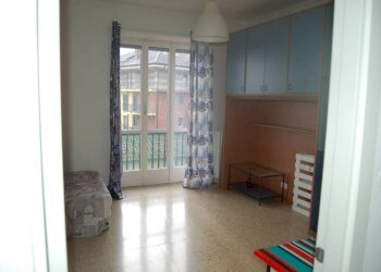 Camera da letto - Trilocale viale Cappuccini, 16, Chieri - foto 7