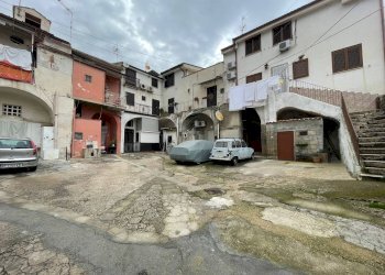 Foto 21 - Trilocale Via Brecciame
 
19, Maddaloni - foto 21