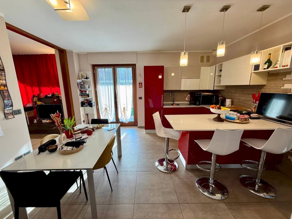 Cucina - Trilocale via Cacherano di Bricherasio, Pinerolo - foto 3