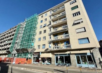 Facciata - Bar - Tabacchi - Ricevitoria via Carlo Fecia di Cossato, 11, Biella - foto 1