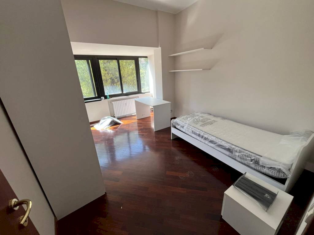 Camera da letto - Terreno non edificabile via Vitantonio di Cagno, 22, Bari (zona Poggiofranco) - foto 2