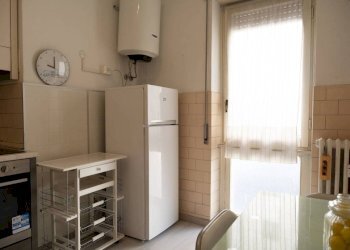 Cucina - Trilocale via Ambrogio Campiglio, 8, Milano (zona Lambrate) - foto 2