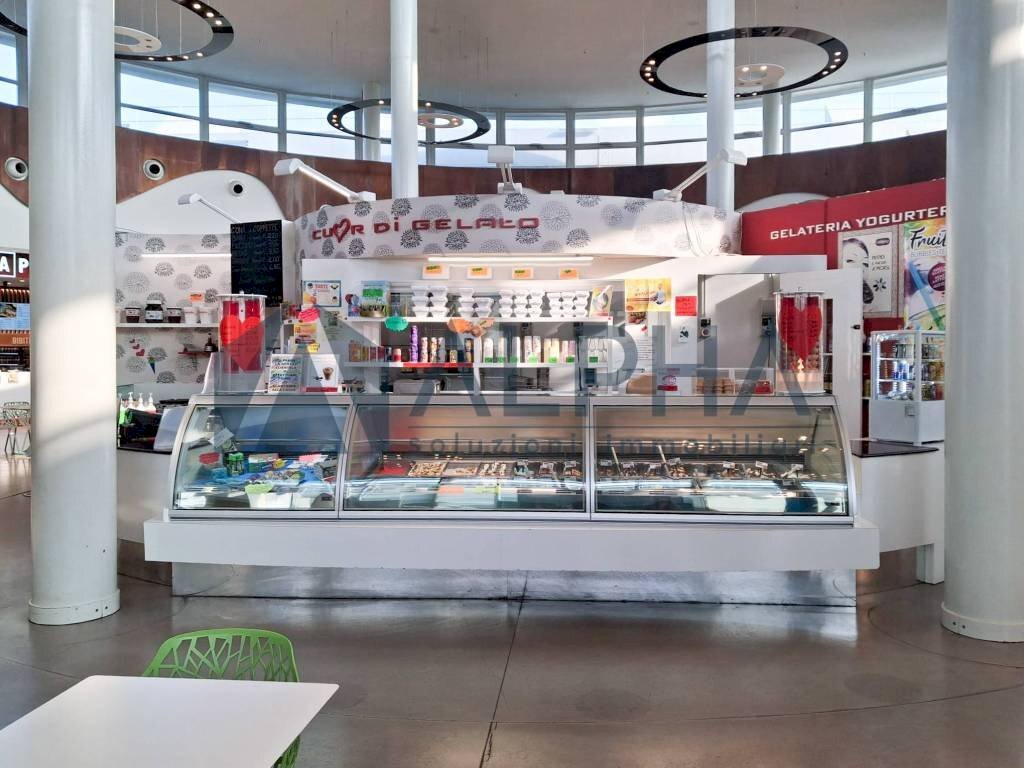 Interno non residenziale - Pasticceria via Bisaura, Faenza - foto 1