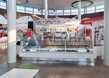 Interno non residenziale - Pasticceria via Bisaura, Faenza - foto 2