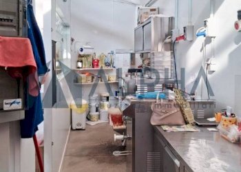 Interno non residenziale - Pasticceria via Bisaura, Faenza - foto 3