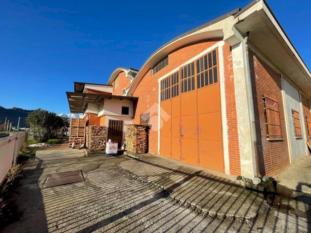 Capannone Capannone Via Marchieru', Cavour - foto 2