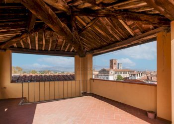 vendesi palazzo storico Lucca.jpg - Townhouse Via Beccheria 35, Lucca - photo 26