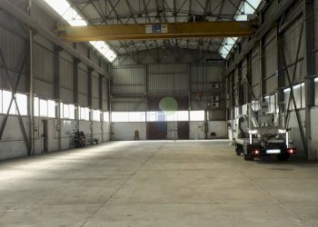 interno capannone - Locale Commerciale via Arno 22, Piombino - foto 14