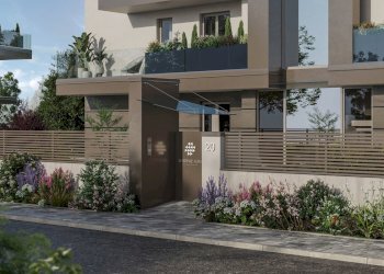 ingresso.jpg - Quadrilocale Via XX Settembre 92, Arona - foto 2