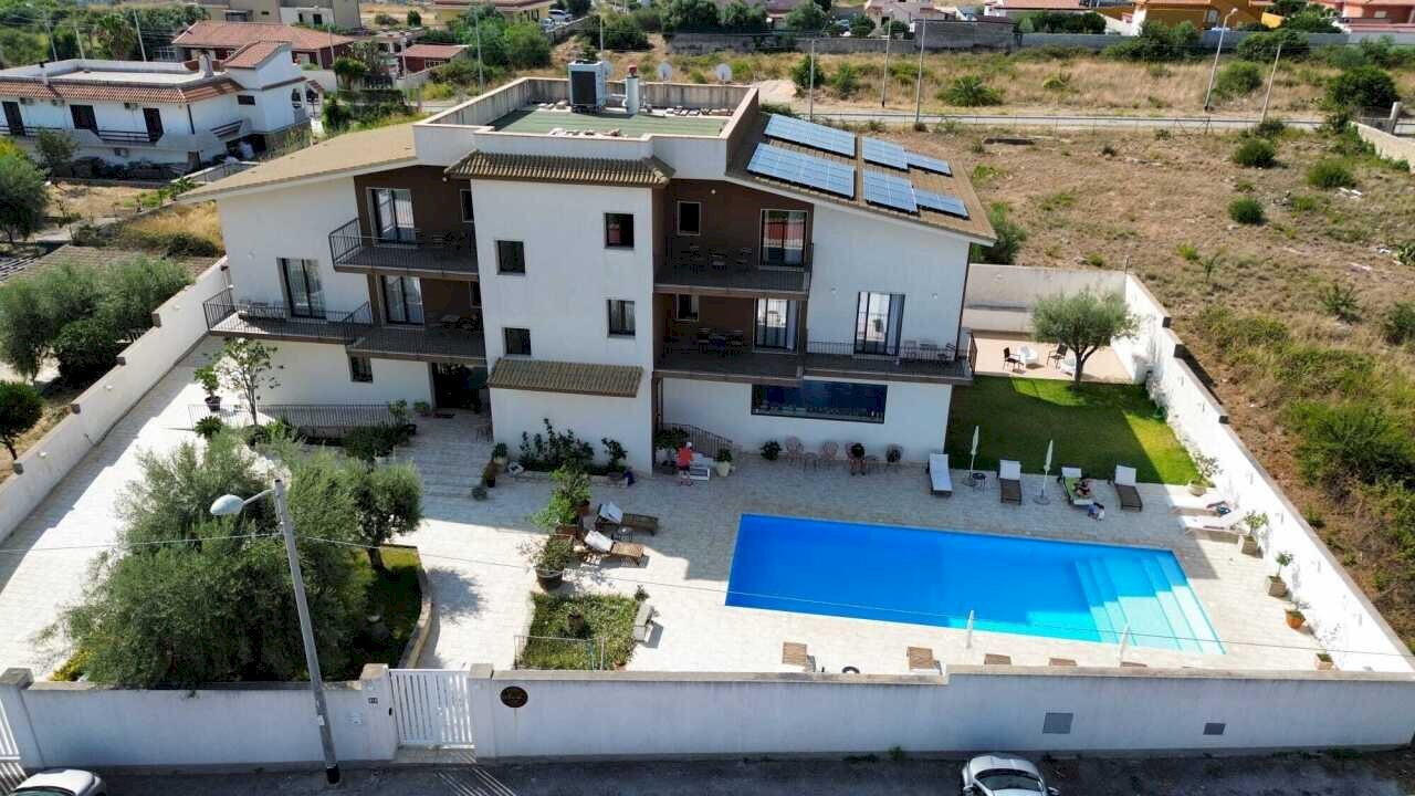 WhatsApp Image 2025-10-28 at 08.35.44 (2).jpeg - Villa Viale Edoardo Garrone 56, Melilli - photo 2