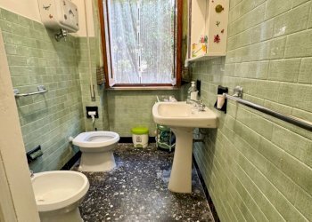 WhatsApp Image 2025-12-04 at 12.59.09 (1).jpeg - Quadrilocale Viale Alcide de Gasperi 52, San Felice Circeo - foto 11