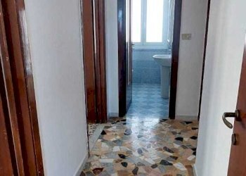 IMG-20250521-WA0021.jpg - Quadrilocale Via Artallo, Imperia - foto 4