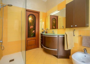 6e4d542f-2210-43de-bbd4-1ca4414c31e6.JPG - Quadrilocale Via Carlo Boncompagni 2, Torino (zona San Donato) - foto 13