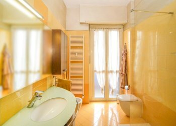 823150ae-3005-4e46-b8be-48f95cf6260b.JPG - Quadrilocale Via Carlo Boncompagni 2, Torino (zona San Donato) - foto 14