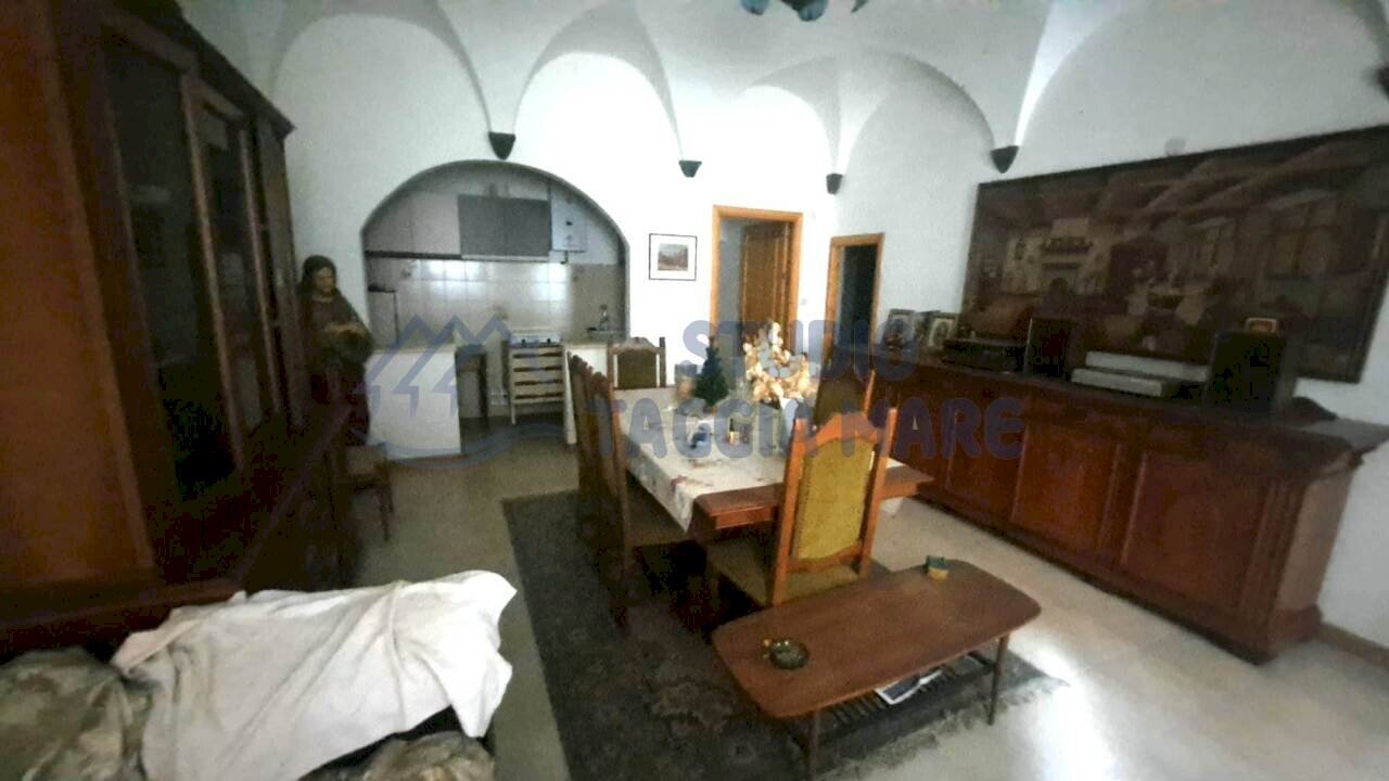 Immagine WhatsApp 2025-12-05 ore 10.16.15_7c89a9a6 - Two-room apartment Salita San Nicolo', Badalucco - photo 1