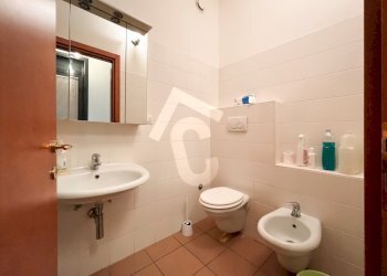 F5BFBB98-B827-40E8-9D3D-8DBC8C2E26EA.jpeg - Laboratorio Chiaravalle - foto 8