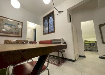 IMG_2475 2.jpg - Quadrilocale Vico delle Mele 16R, Genova - foto 17