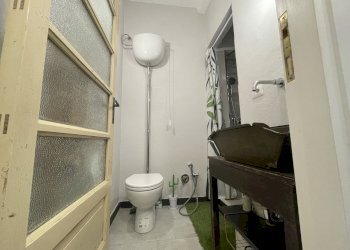 IMG_2479 2.jpg - Quadrilocale Vico delle Mele 16R, Genova - foto 21