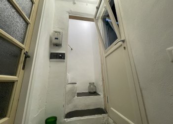 IMG_2481 2.jpg - Quadrilocale Vico delle Mele 16R, Genova - foto 23