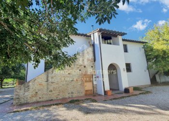 In vendita Spazioso Casale del Grillo a Marsciano - Casa indipendente Marsciano - foto 1