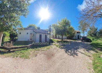 In vendita Spazioso Casale del Grillo a Marsciano - Casa indipendente Marsciano - foto 24