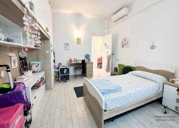 WhatsApp Image 2025-11-28 at 10.03.50.jpg - Trilocale Via Don Giovanni Minzoni 41, Vezzano Ligure - foto 12