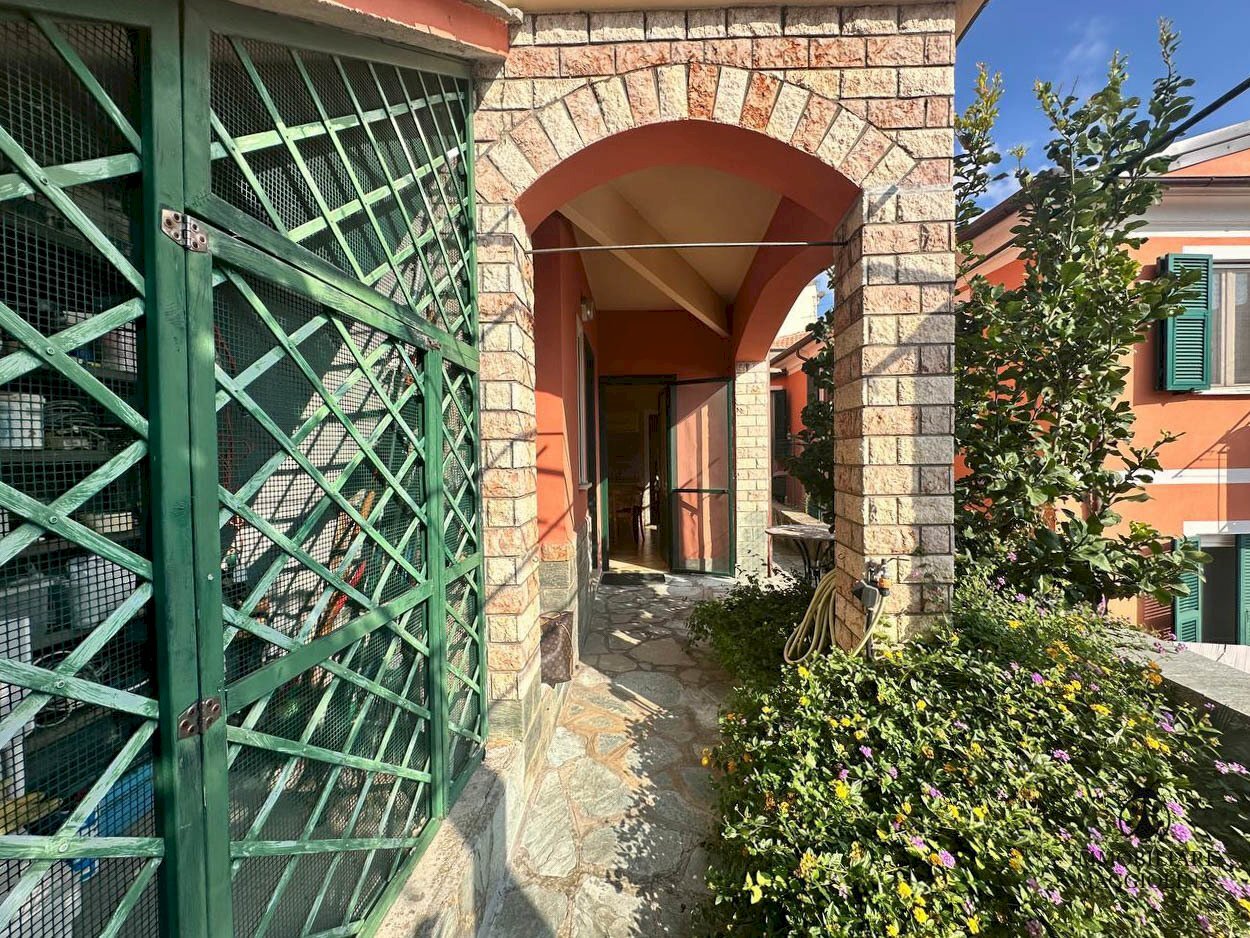 photo_2025-10-14_11-15-27.jpg - Bilocale Via Nicolò Fieschi 230, La Spezia - foto 3