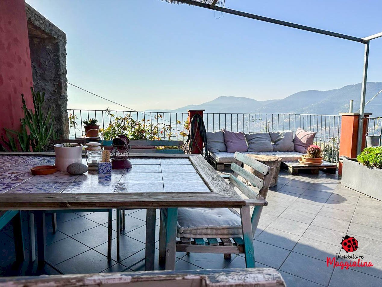 VRLLTV~O.JPG - Terratetto - Terracielo Via Castellazzo 33, La Spezia - foto 1