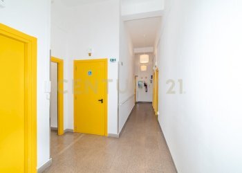 DSC07769.jpg - Locale Commerciale Viale Polibio, Siracusa - foto 4