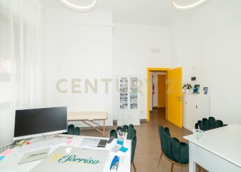 DSC07776.jpg - Locale Commerciale Viale Polibio, Siracusa - foto 9