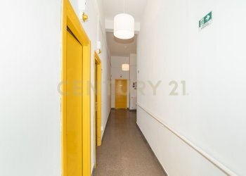 DSC07781.jpg - Locale Commerciale Viale Polibio, Siracusa - foto 12