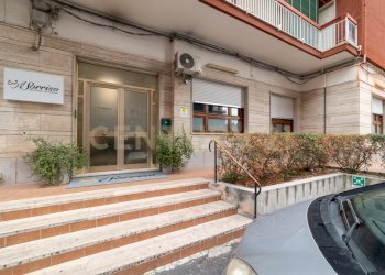 DSC07804.jpg - Locale Commerciale Viale Polibio, Siracusa - foto 25