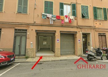 2.1 EDIFICIO.jpg - Box VIA MONFALCONE  1A, Genova (zona Sestri Ponente) - foto 1