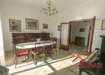 1.2 SALA DA PRANZO.jpg - Apartment Via Ventimiglia 89, Genova (neighborhood Voltri) - photo 9