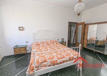 4.3 CAMERA 1.jpg - Apartment Via Ventimiglia 89, Genova (neighborhood Voltri) - photo 19