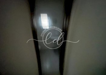 PHOTO-2025-11-07-17-16-26 4.jpg - Capannone Pietrasanta - foto 11