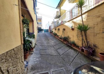 WhatsApp Image 2025-12-04 at 15.36.47.jpeg - Box Via Nazario Sauro 39, Guidonia Montecelio - foto 1