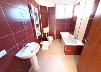 bagno principale.jpg - Ufficio Rovigo - foto 5