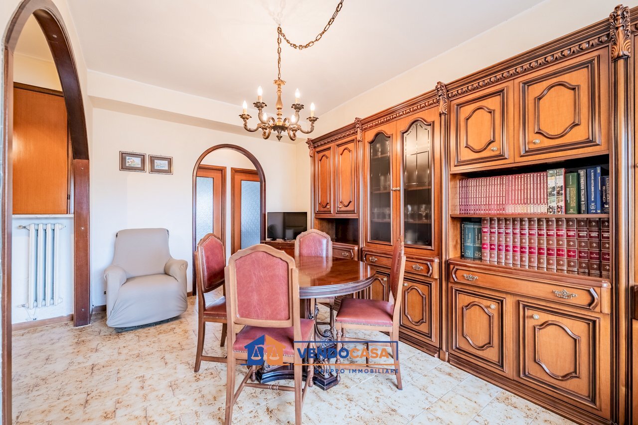 Four-room apartment Castelletto Stura - photo 2