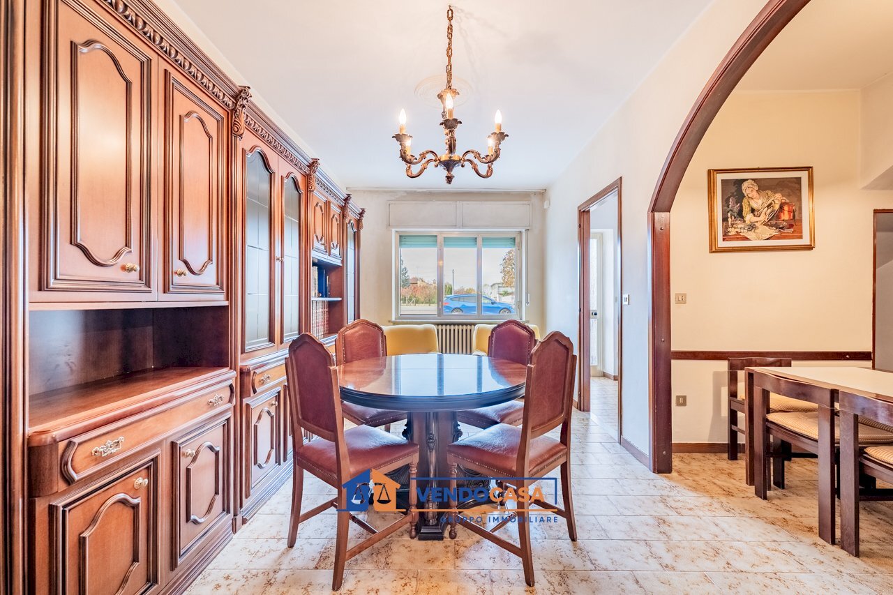 Four-room apartment Castelletto Stura - photo 3