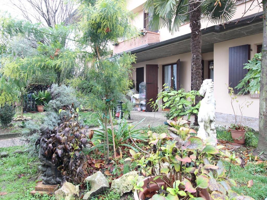 Villa a Schiera Via Canale, Casalgrande - foto 1