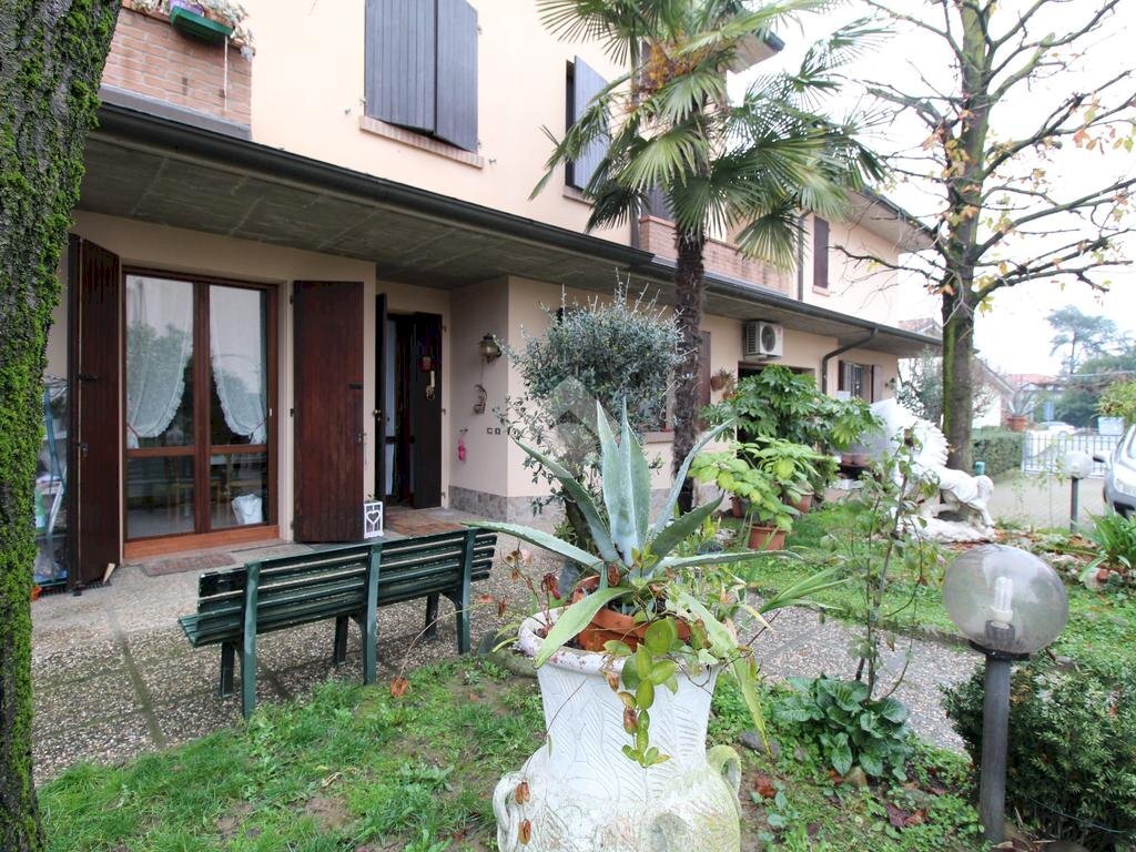 Villa a Schiera Via Canale, Casalgrande - foto 3