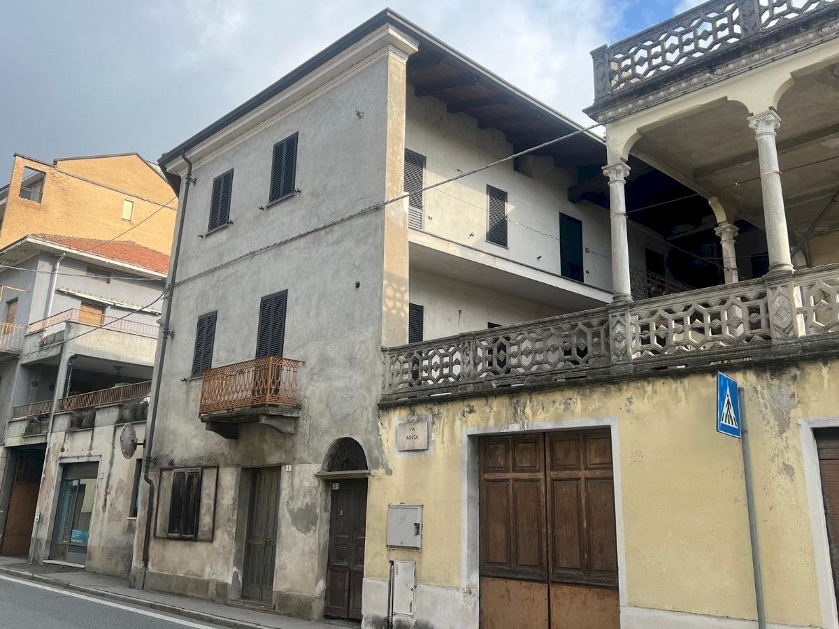 Semi-detached house Borgofranco d'Ivrea - photo 3